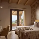 Merovigli - Sea Views & Private Pool, Ideal For Large Groups, By Zantewize * 查加基恩