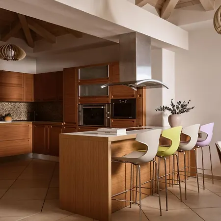 Merovigli - Sea Views & Private Pool, Ideal For Large Groups, By Zantewize Vilă Tragaki