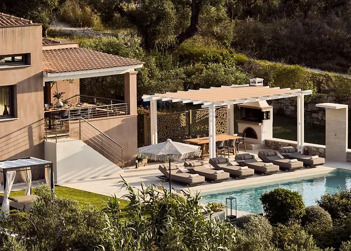 Villa Merovigli - Sea Views & Private Pool, Ideal For Large Groups, By Zantewize Tragaki