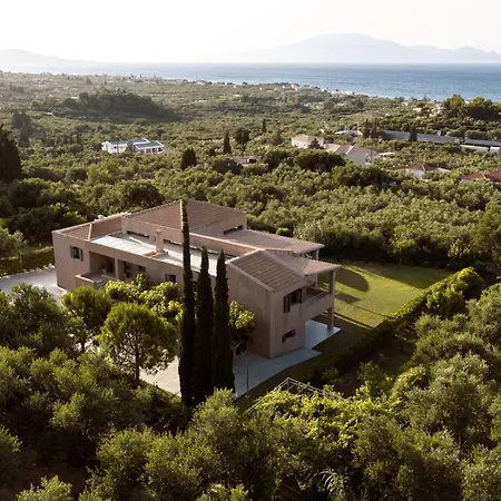 Merovigli - Sea Views & Private Pool, Ideal For Large Groups, By Zantewize