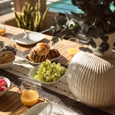 Merovigli - Sea Views & Private Pool, Ideal For Large Groups, By Zantewize