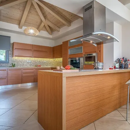Merovigli - Sea Views & Private Pool, Ideal For Large Groups, By Zantewize Villa