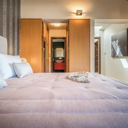 Villa Merovigli - Sea Views & Private Pool, Ideal For Large Groups, By Zantewize Tragaki