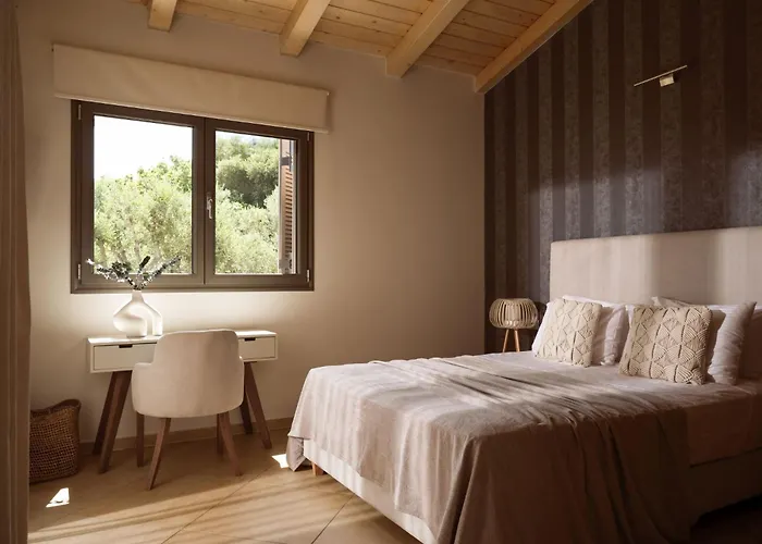 Merovigli - Sea Views & Private Pool, Ideal For Large Groups, By Zantewize Villa