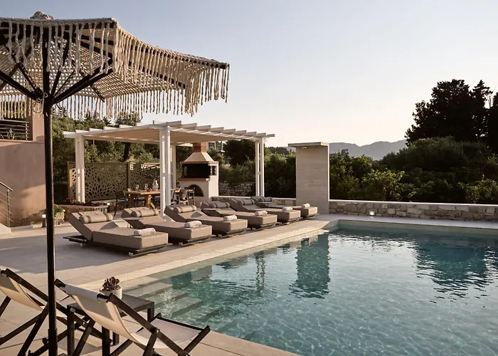 Villa Merovigli - Sea Views & Private Pool, Ideal For Large Groups, By Zantewize Tragáki