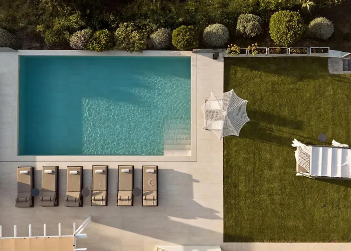 Merovigli - Sea Views & Private Pool, Ideal For Large Groups, By Zantewize