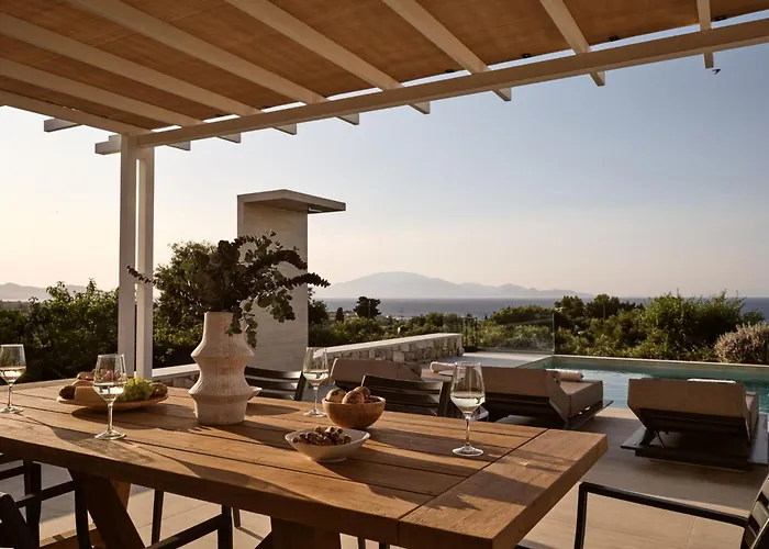 Merovigli - Sea Views & Private Pool, Ideal For Large Groups, By Zantewize *